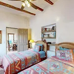 Casa Colibri Holiday home *